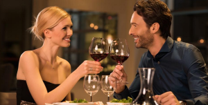 HOW TO PICK THE PERFECT DINNER DATE