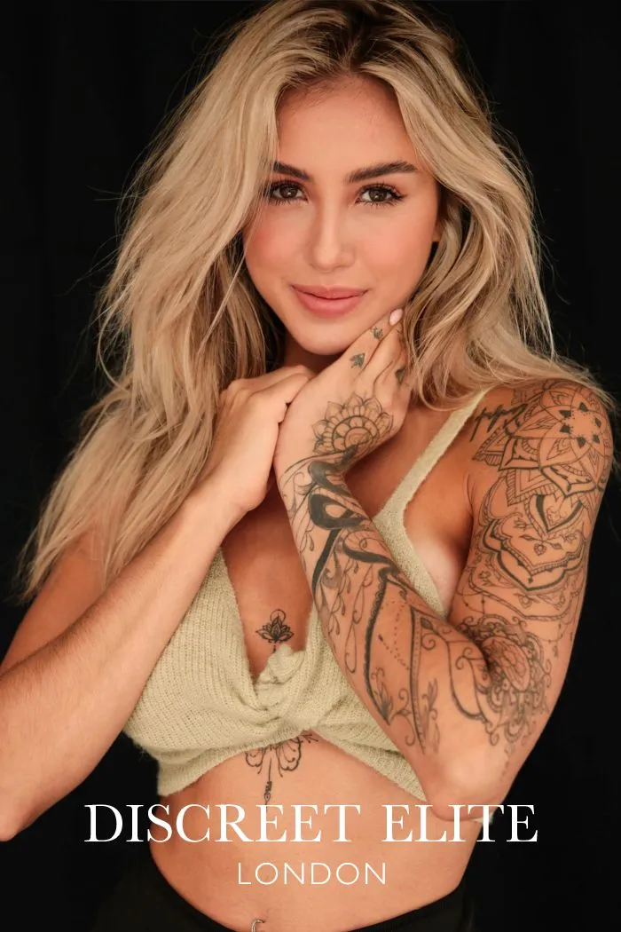 Lia profile image high class for couples escort