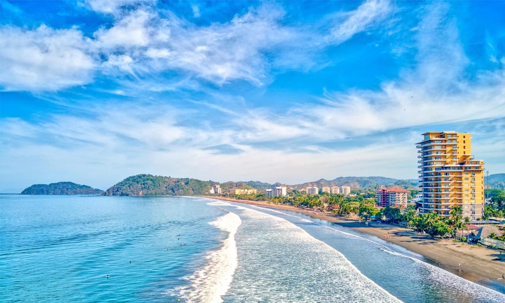 A gorgeous photo of the beach coast along Jaco